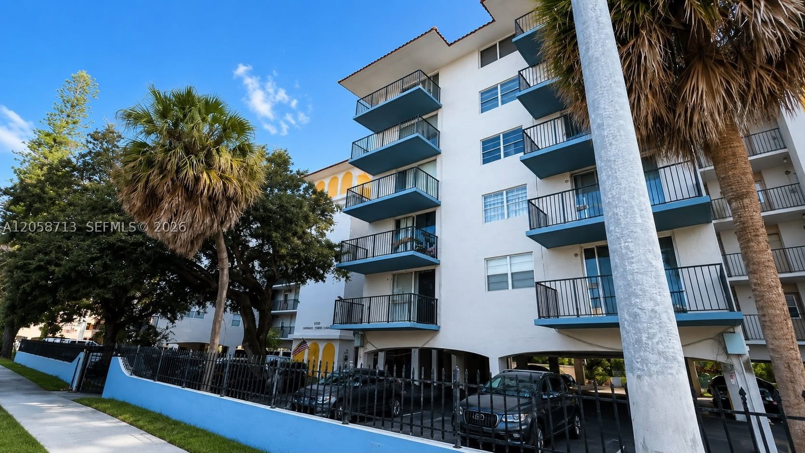 Real estate property located at 12590 16th Ave #605, Miami-dade, 12590 Coronado Towers Con, North Miami, FL