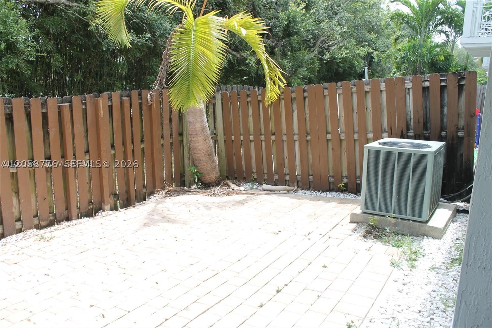 Real estate property located at 10770 74th Ln, Miami-dade, Reserve At Doral East, Doral, FL
