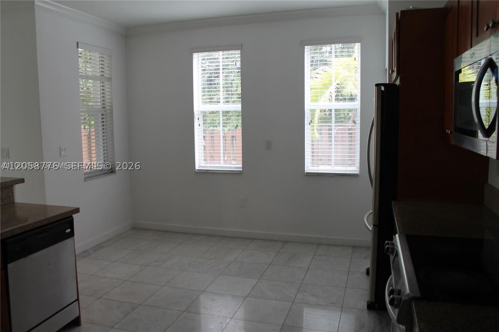 Real estate property located at 10770 74th Ln, Miami-dade, Reserve At Doral East, Doral, FL