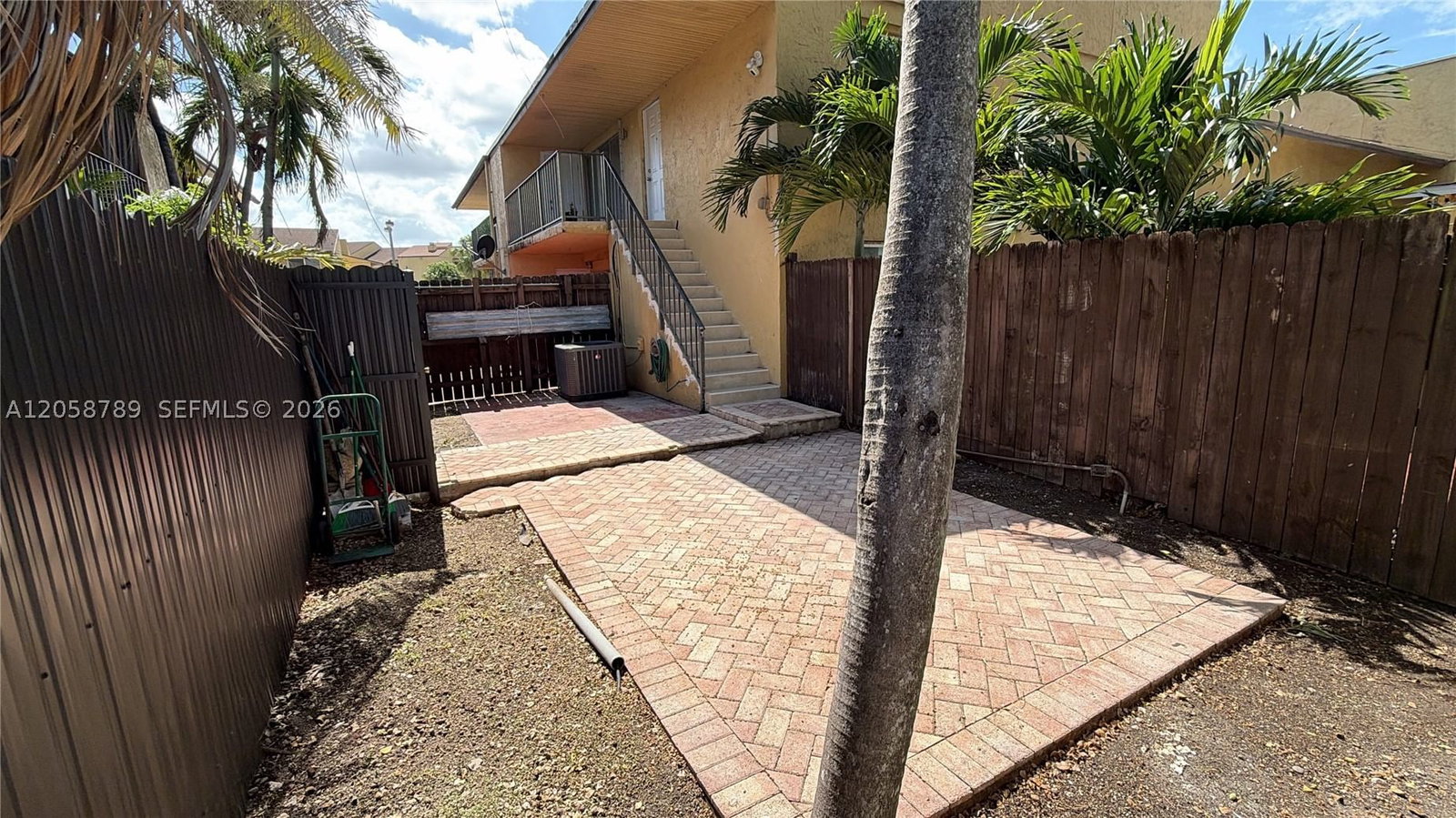Real estate property located at 15410 82nd Ln #821, Miami-dade, Continuum Condo Ph Ii, Miami, FL