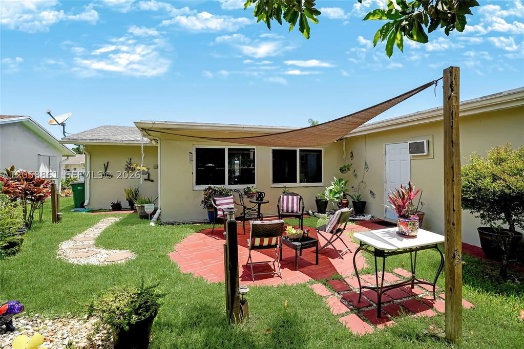Real estate property located at 6708 57th Ct, Broward, Mainlands Of Tamarac Lake, Tamarac, FL