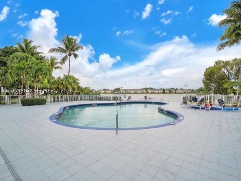 Real estate property located at 3461 44th St #102, Broward, Summer Lake Condo, Oakland Park, FL