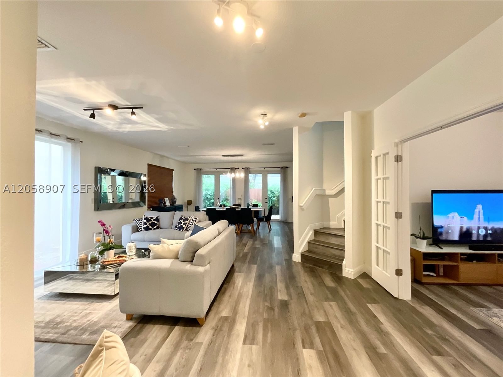 Real estate property located at 11320 43rd Ter, Miami-dade, Balmoral Sub Phase I, Doral, FL