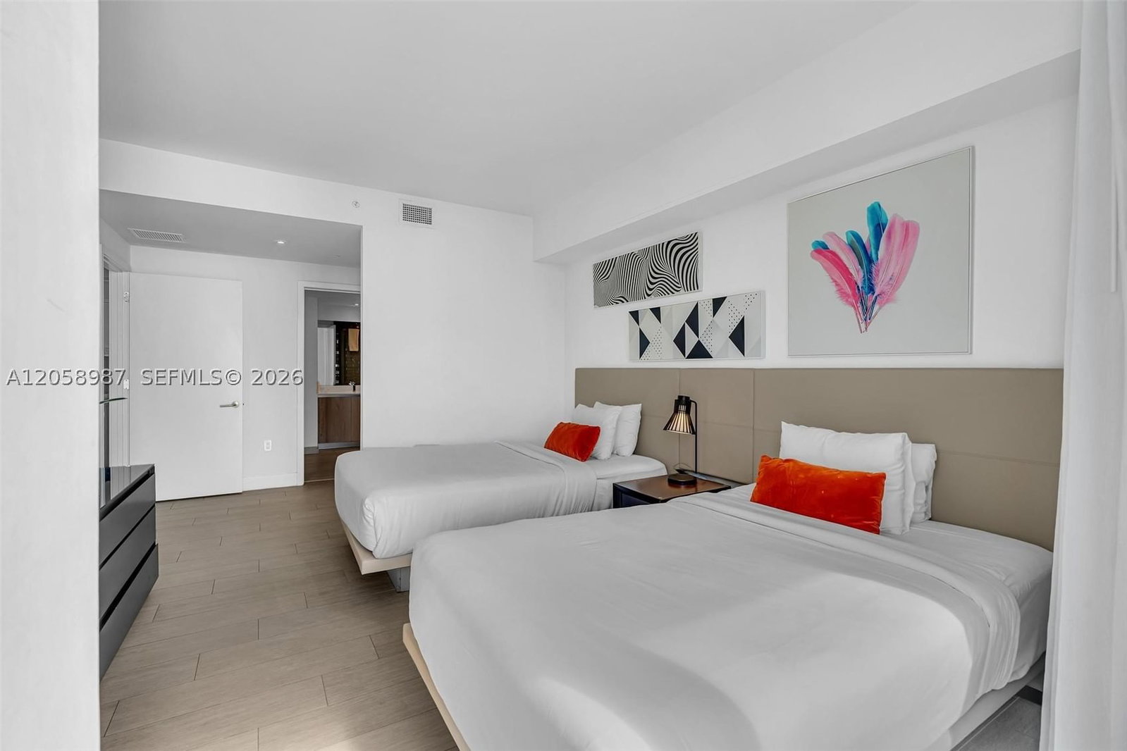 Real estate property located at 4010 Ocean Dr R3305, Broward, 4010 South Ocean Condo, Hollywood, FL