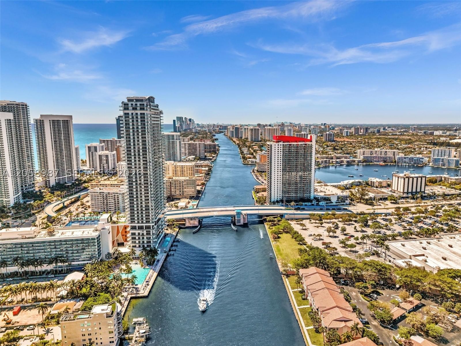 Real estate property located at 4010 Ocean Dr R3305, Broward, 4010 South Ocean Condo, Hollywood, FL