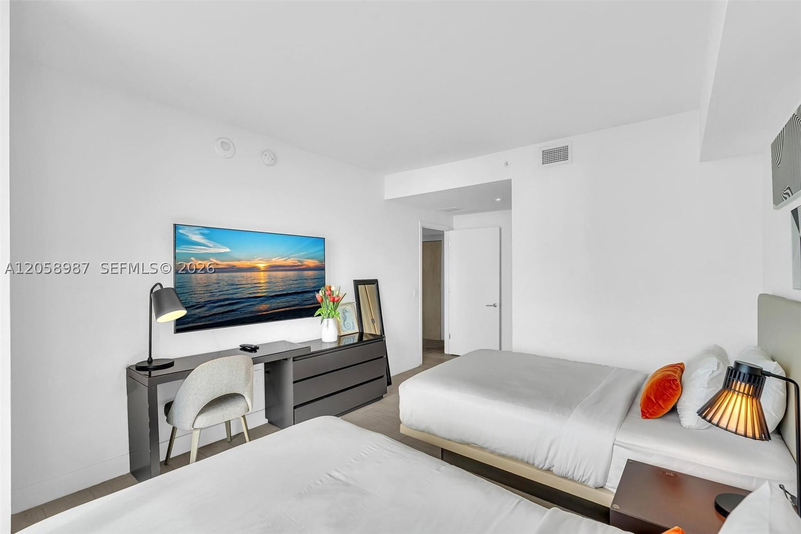 Real estate property located at 4010 Ocean Dr R3305, Broward, 4010 South Ocean Condo, Hollywood, FL