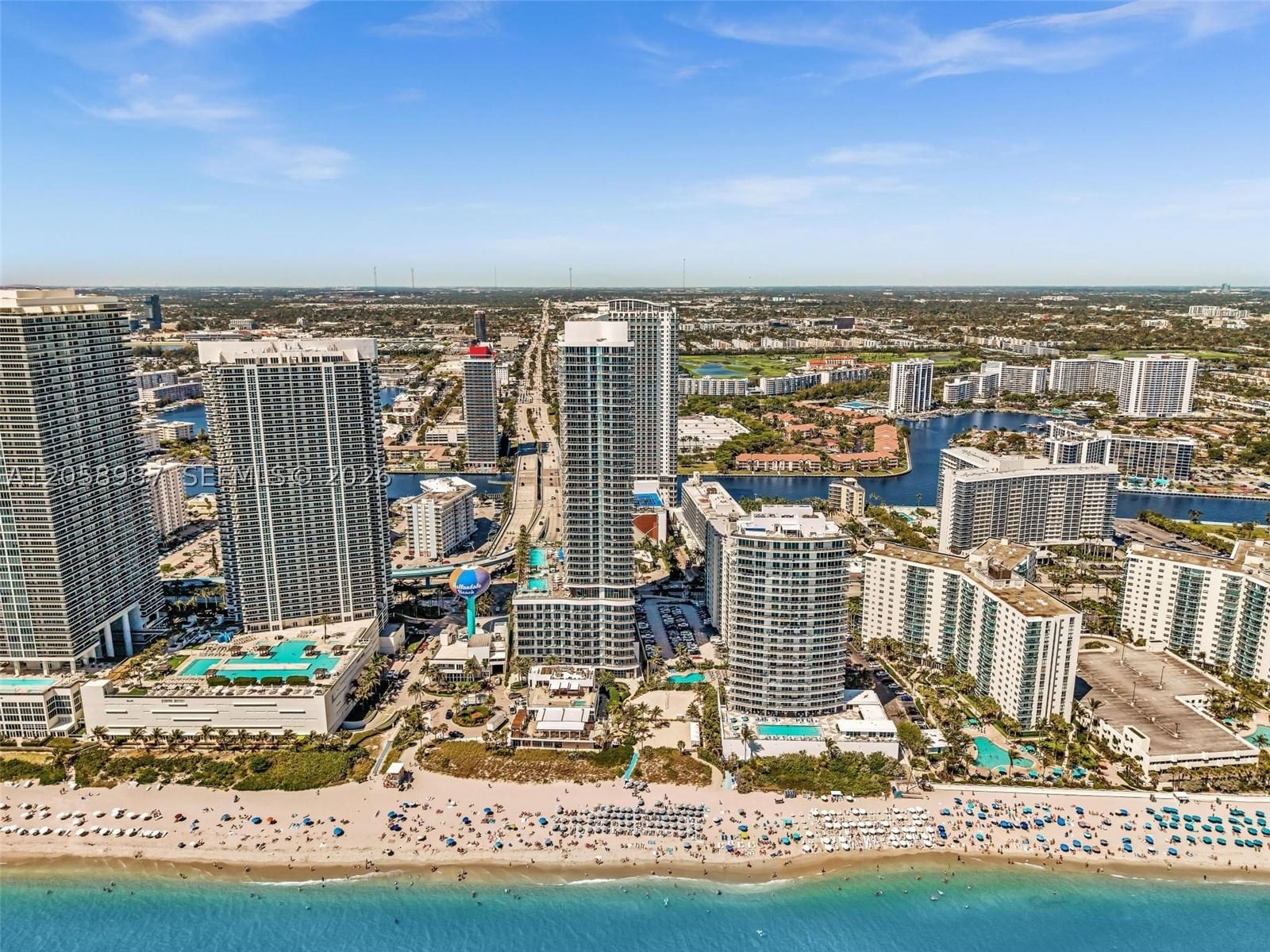 Real estate property located at 4010 Ocean Dr R3305, Broward, 4010 South Ocean Condo, Hollywood, FL