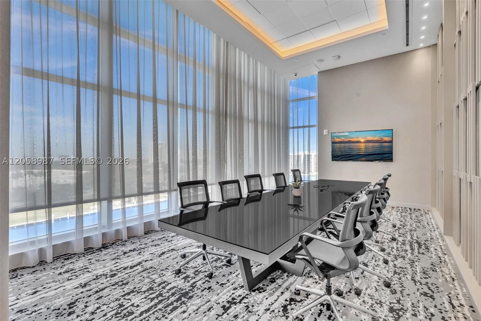 Real estate property located at 4010 Ocean Dr R3305, Broward, 4010 South Ocean Condo, Hollywood, FL