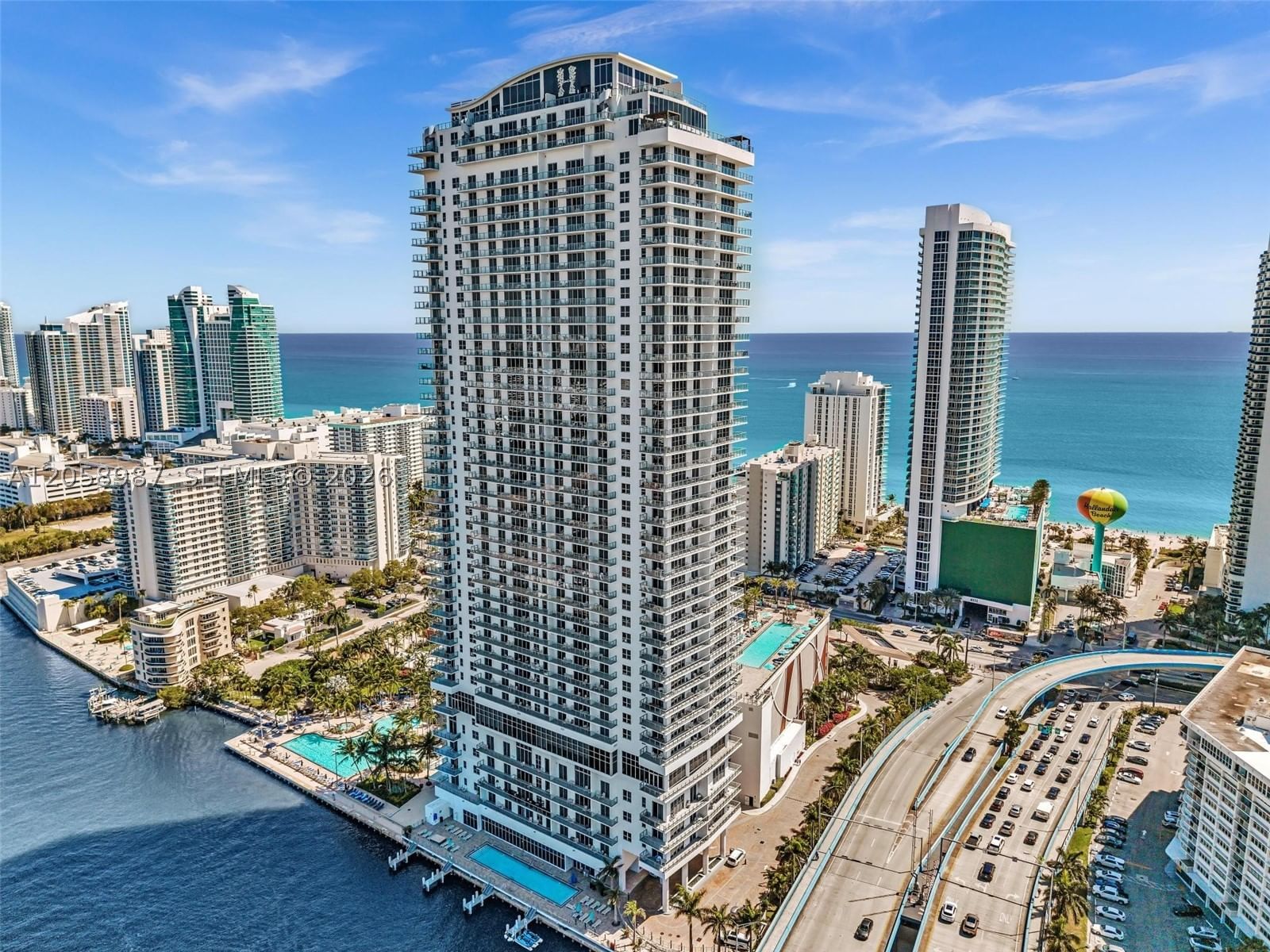 Real estate property located at 4010 Ocean Dr R3305, Broward, 4010 South Ocean Condo, Hollywood, FL