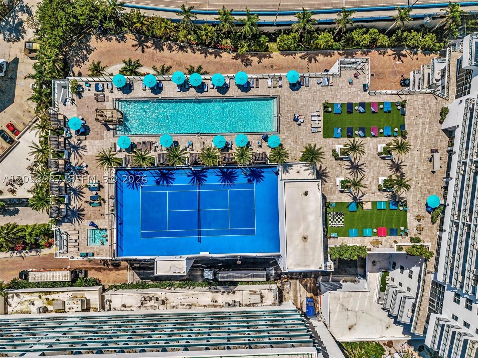 Real estate property located at 4010 Ocean Dr R3305, Broward, 4010 South Ocean Condo, Hollywood, FL