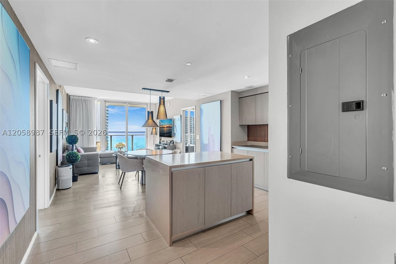 Real estate property located at 4010 Ocean Dr R3305, Broward, 4010 South Ocean Condo, Hollywood, FL