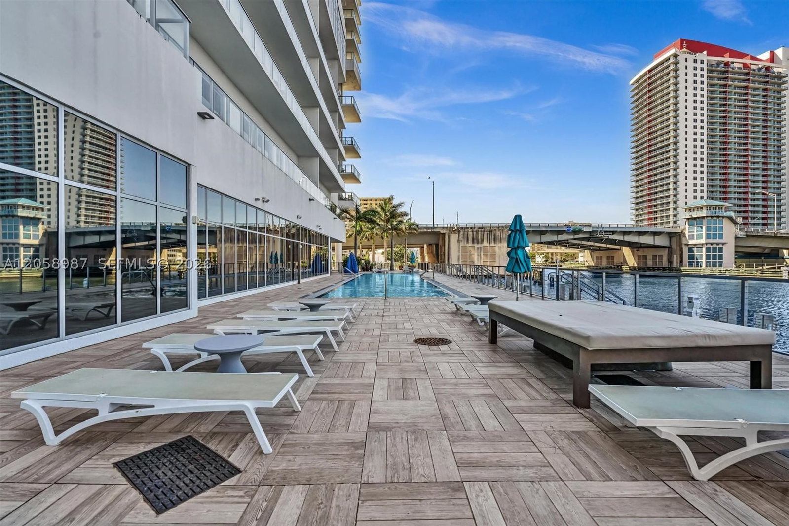 Real estate property located at 4010 Ocean Dr R3305, Broward, 4010 South Ocean Condo, Hollywood, FL