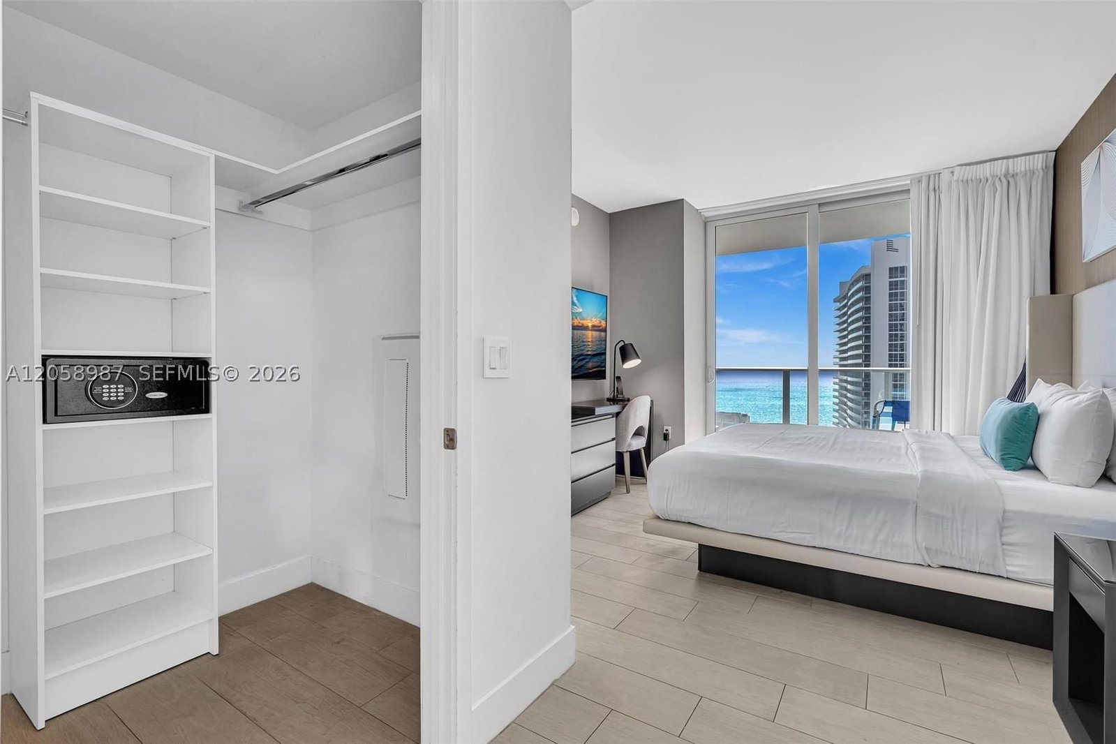 Real estate property located at 4010 Ocean Dr R3305, Broward, 4010 South Ocean Condo, Hollywood, FL