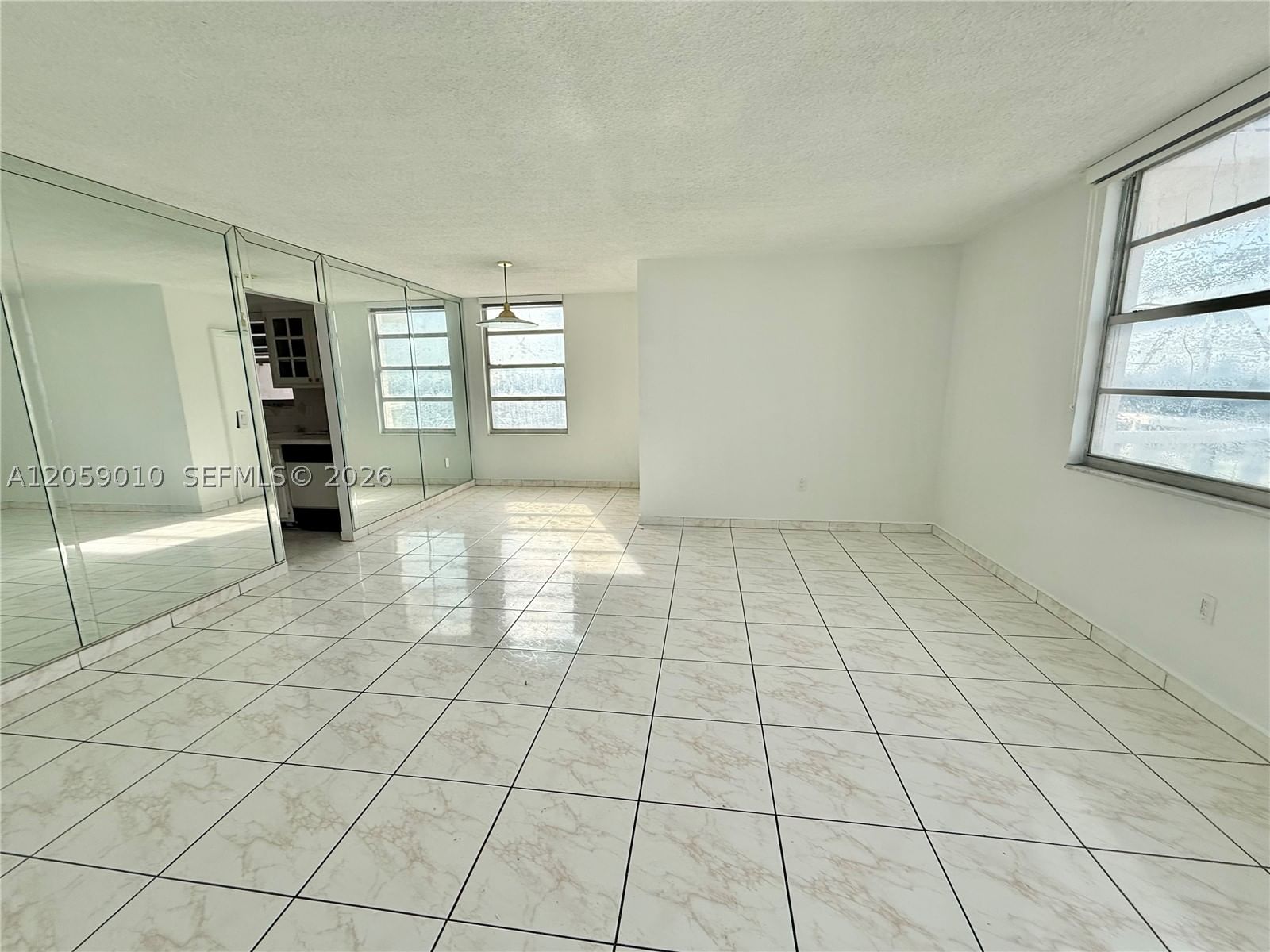 Real estate property located at 1351 Miami Gardens Dr #1215E, Miami-dade, Buckley Towers Condo - Ea, Miami, FL