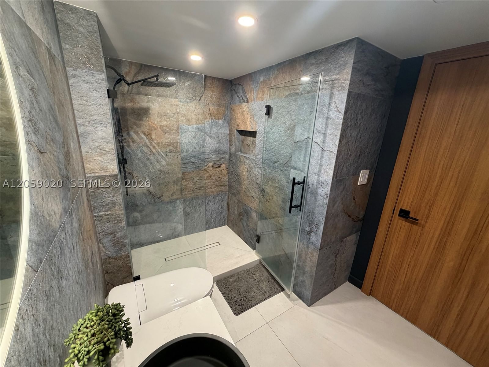 Real estate property located at 3701 Country Club Dr #1209, Miami-dade, Flamenco Condo - Tower I, Aventura, FL