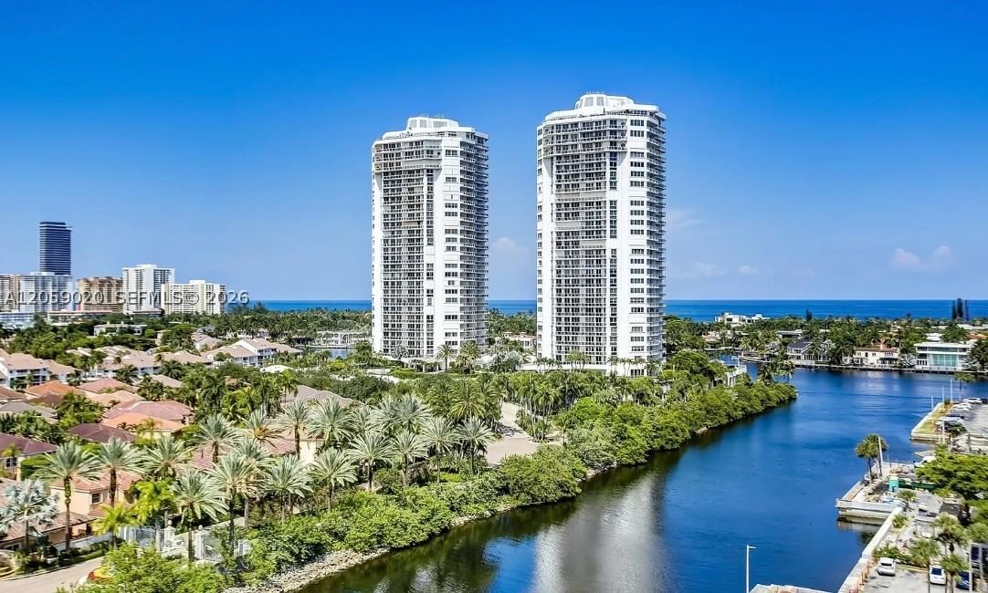 Real estate property located at 3701 Country Club Dr #1209, Miami-dade, Flamenco Condo - Tower I, Aventura, FL