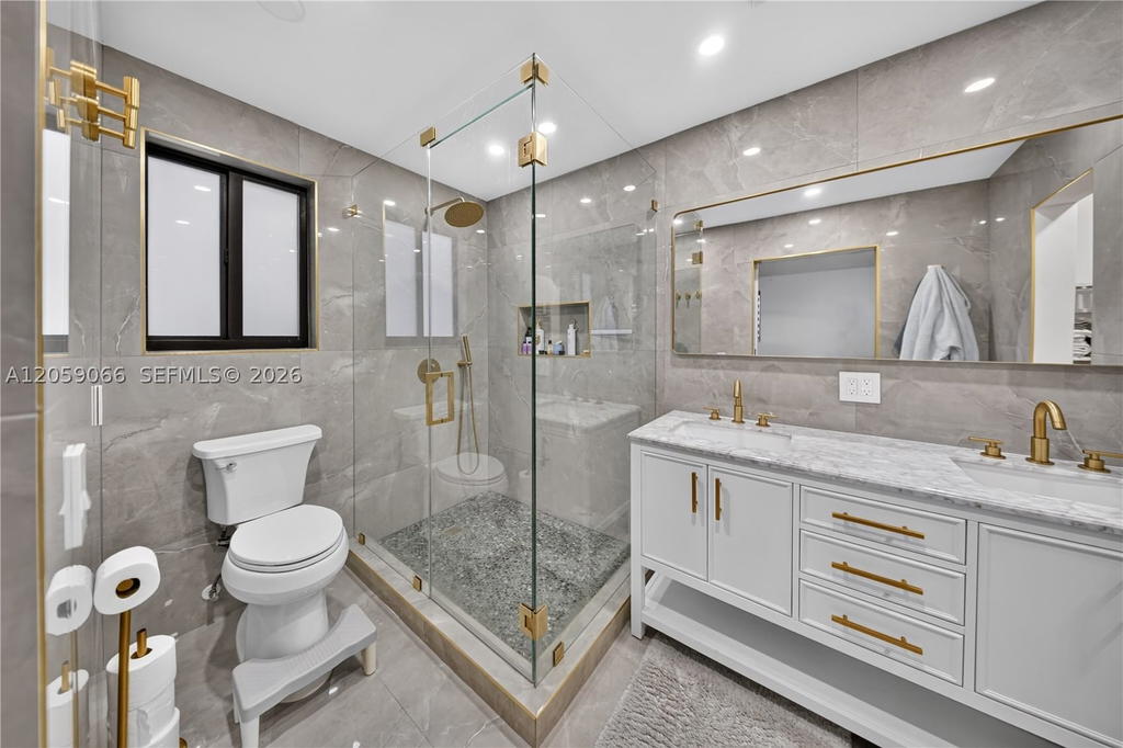 Real estate property located at 12510 95th Ter, Miami-dade, Kenland Homes, Miami, FL