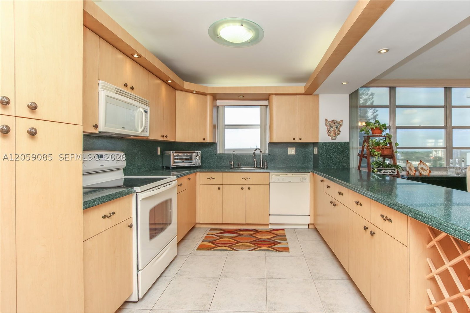 Real estate property located at 2780 183rd St #901, Miami-dade, Commodore Plaza Condo, Aventura, FL