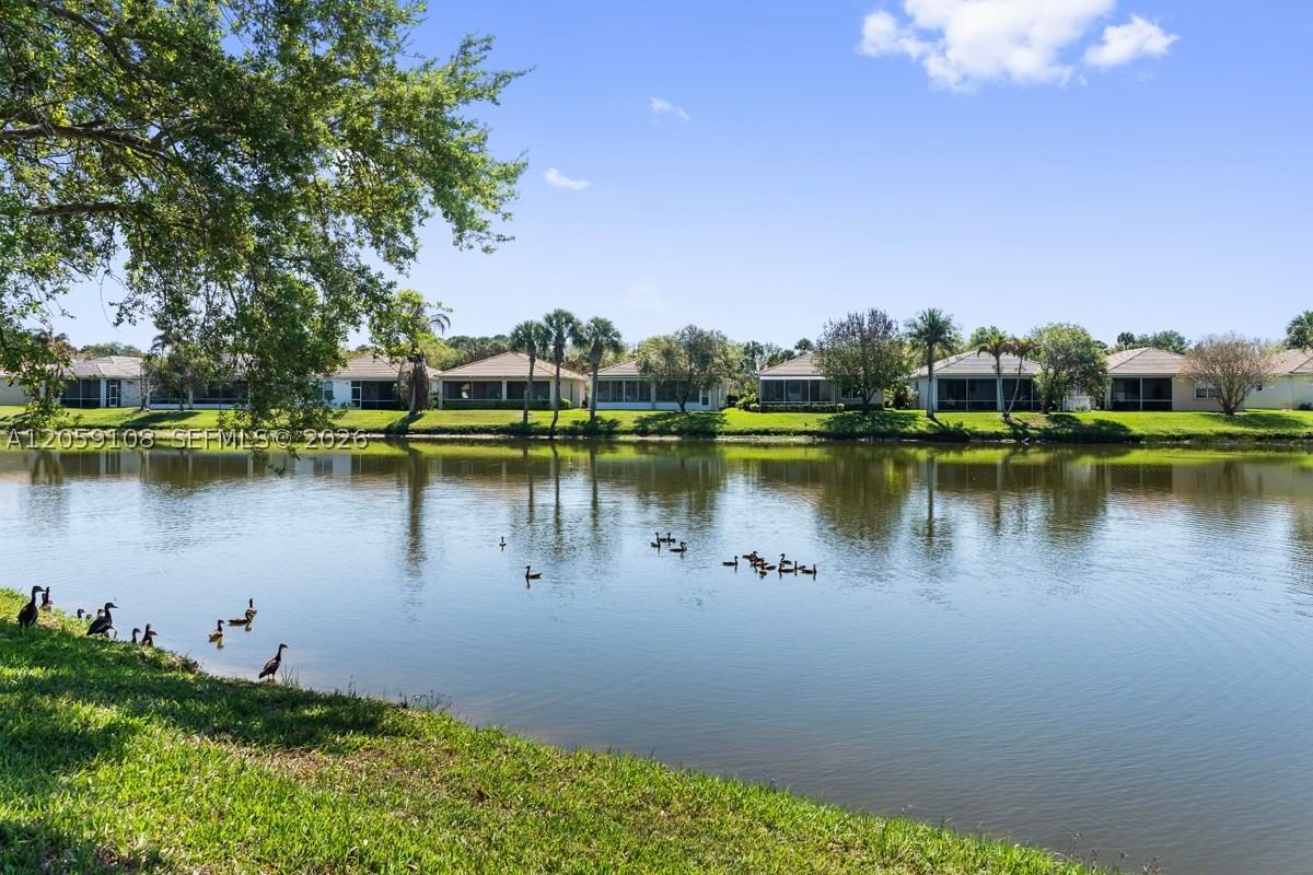 Real estate property located at 337 Maclay Way, St Lucie, Lakeforest Pointe, Port St Lucie, FL
