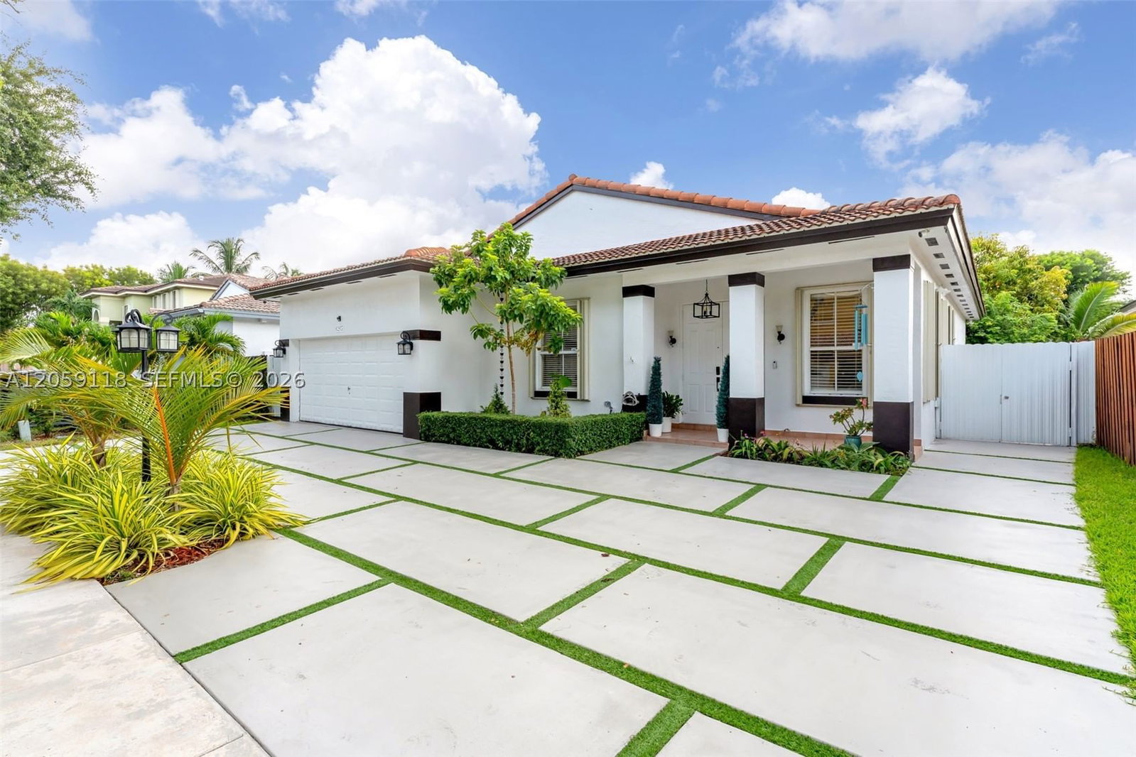 Real estate property located at 6265 161st Pl, Miami-dade, Miller South Sub, Miami, FL
