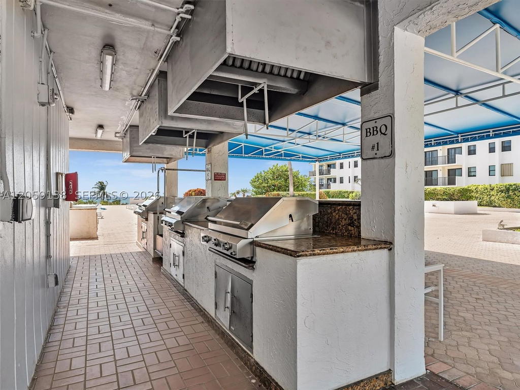 Real estate property located at 1201 Ocean Dr #802S, Broward, Summit Condo, Hollywood, FL