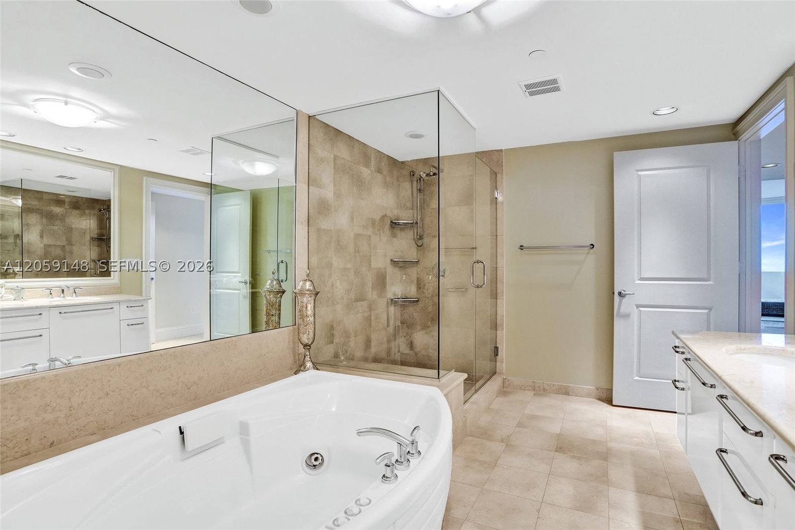 Real estate property located at 3101 Ocean Dr #3607, Broward, Ocean Palms Condo, Hollywood, FL