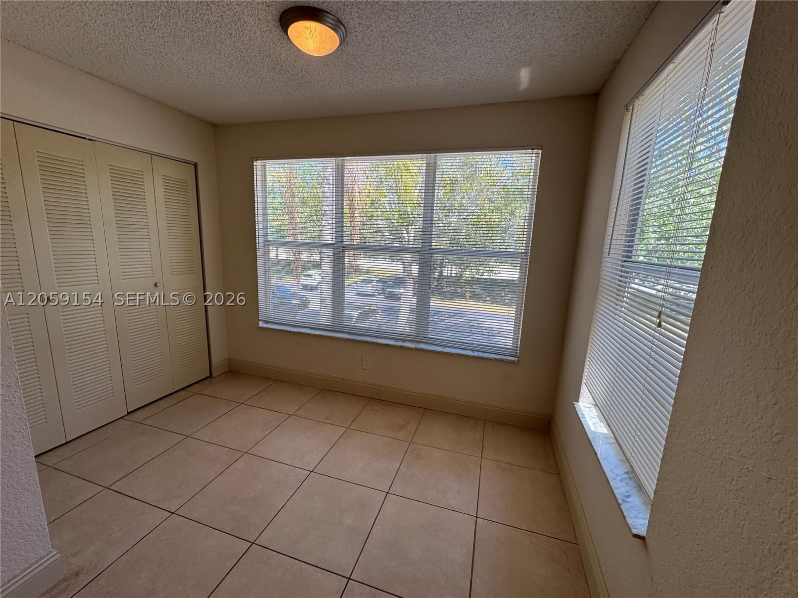 Real estate property located at 417 Vista Isles Dr #2324, Broward, Isles At Lago Mar Condo, Sunrise, FL