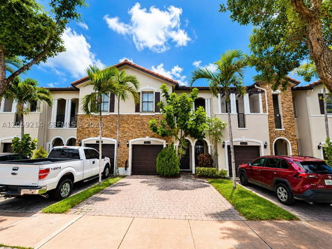 Real estate property located at 3054 103rd Path, Miami-dade, Beacon At Doral, Doral, FL