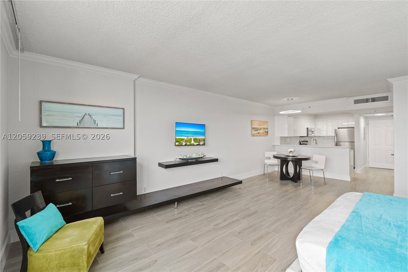 Real estate property located at 2501 Ocean Dr #1527, Broward, Wave Condo, Hollywood, FL