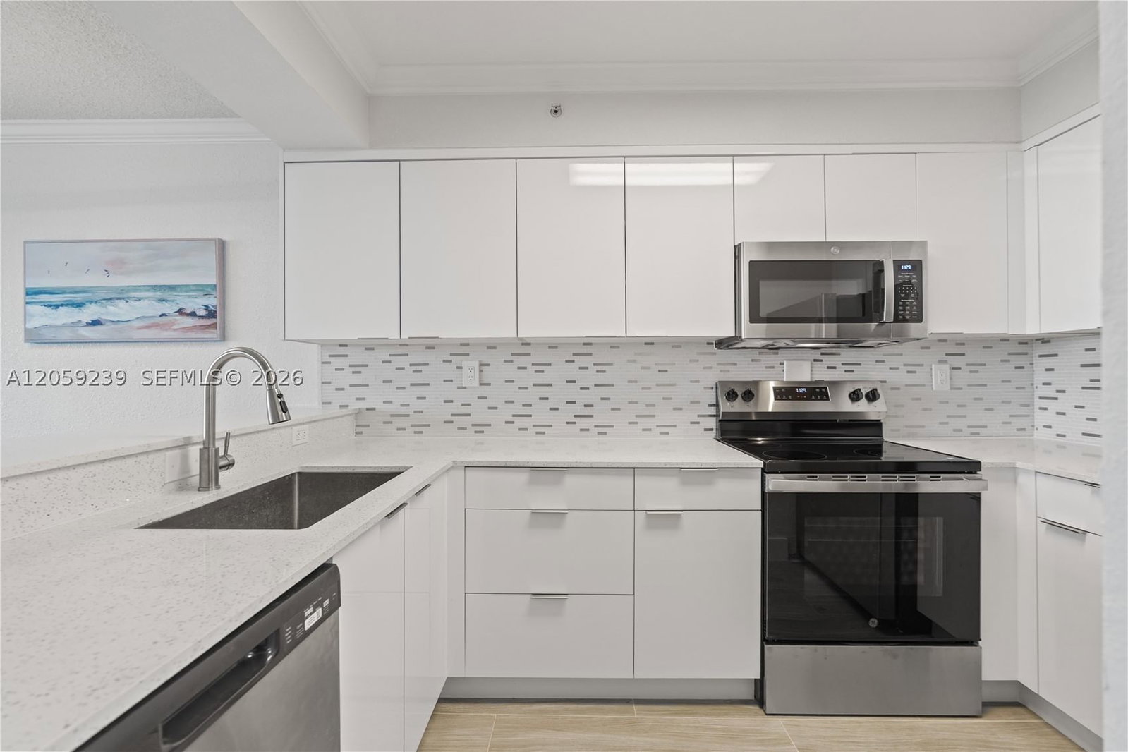 Real estate property located at 2501 Ocean Dr #1527, Broward, Wave Condo, Hollywood, FL