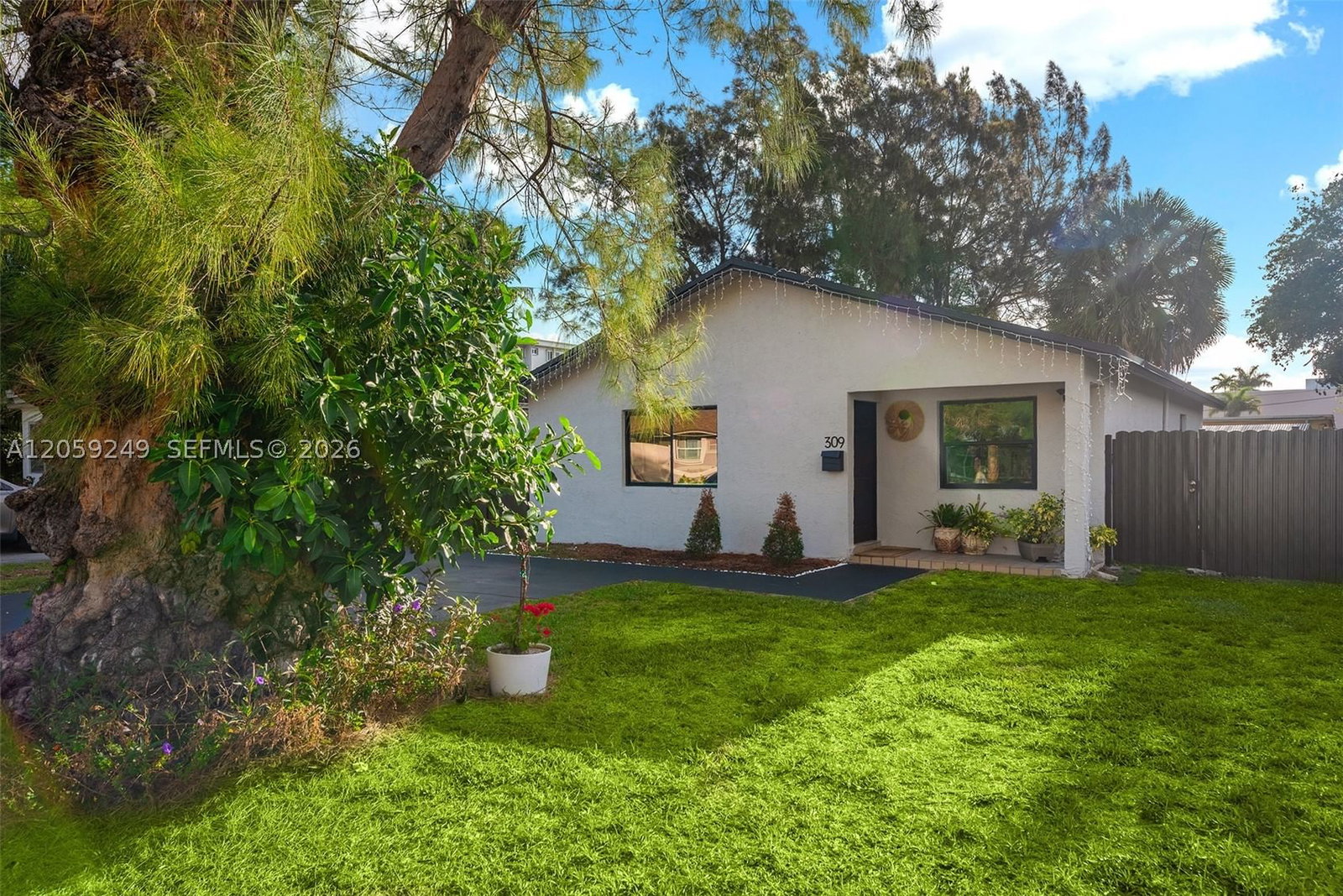 Real estate property located at 309 3rd Ave, Broward, Hallandale Park No 3, Hallandale Beach, FL