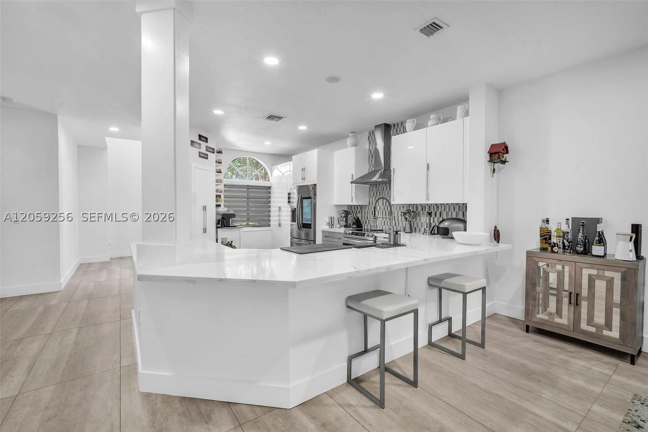 Real estate property located at 4983 Madison Lakes Cir W, Broward, Madison Lakes Ii, Davie, FL