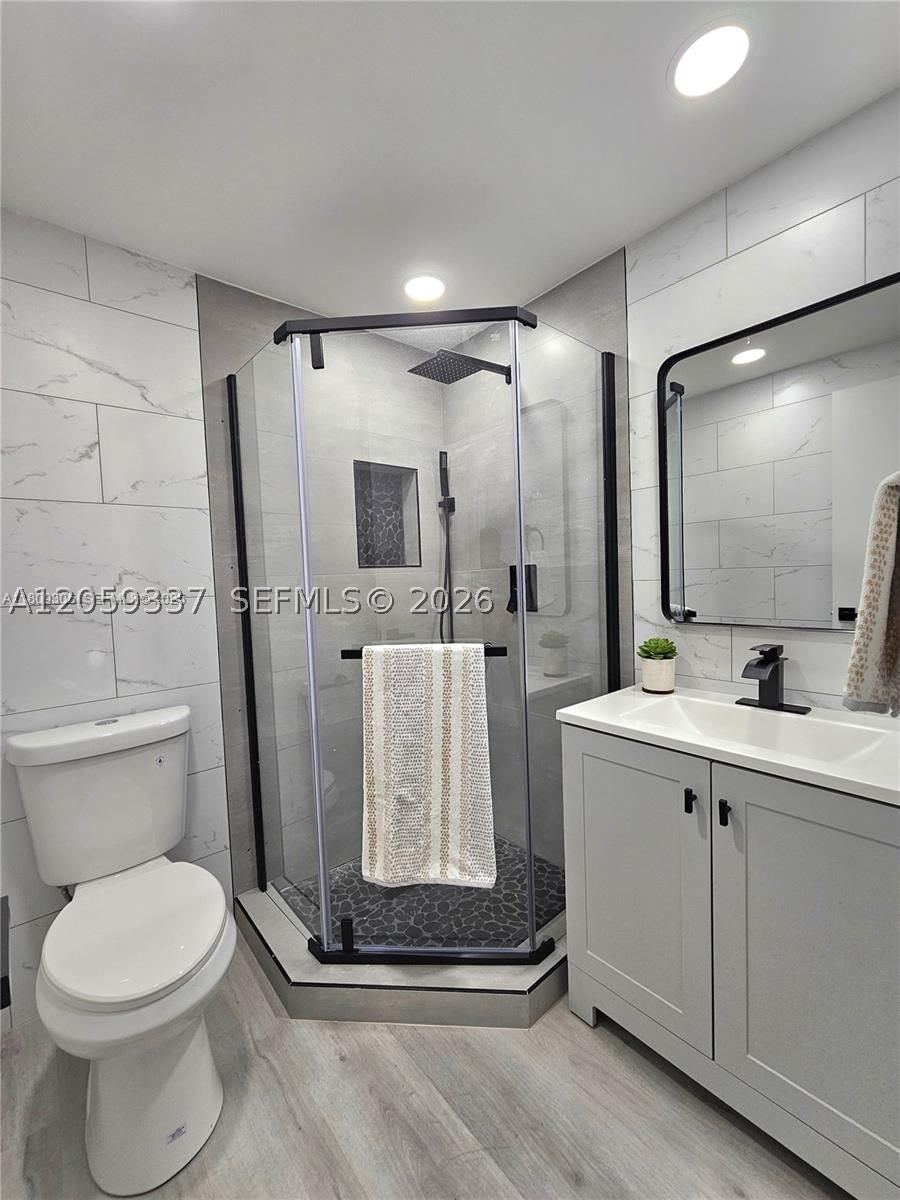 Real estate property located at 1490 43rd Ave #301, Broward, Park South Seven Inc Cond, Lauderhill, FL