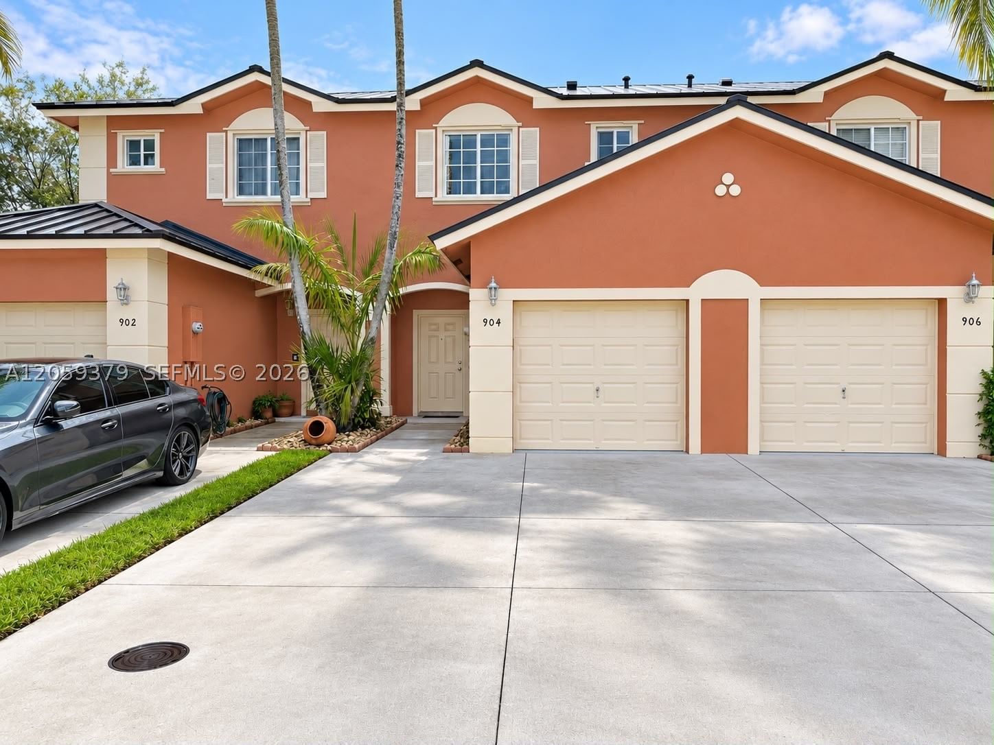 Real estate property located at 904 100th Ave, Broward, United Homes Plat, Pembroke Pines, FL