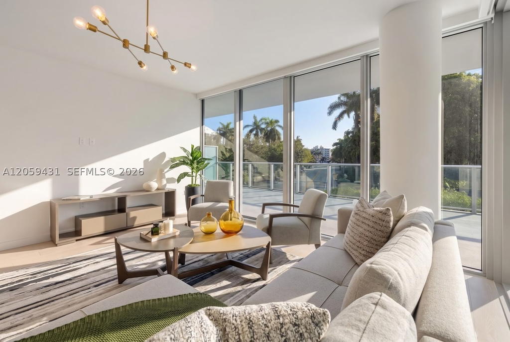 Real estate property located at 9221 Bay Harbor Drive #212, Miami-dade, La Baia Bay Harbor Islands, Bay Harbor Islands, FL