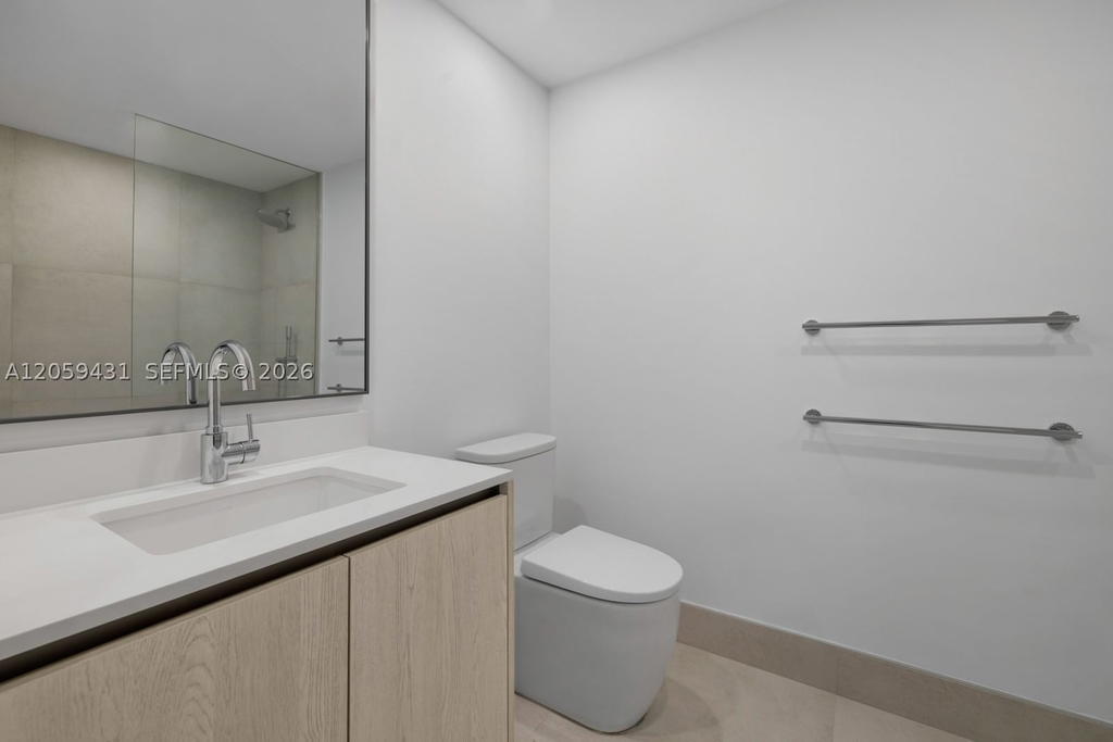 Real estate property located at 9221 Bay Harbor Drive #212, Miami-dade, La Baia Bay Harbor Islands, Bay Harbor Islands, FL