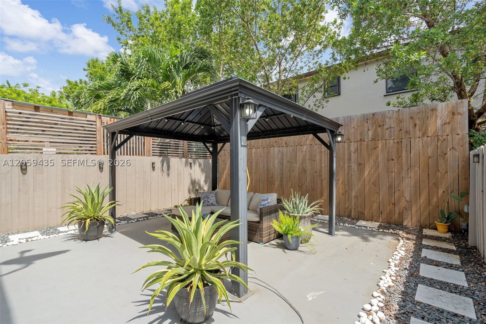 Real estate property located at 683 206th Ter, Miami-dade, Townhouses Of The Calif C, Miami, FL