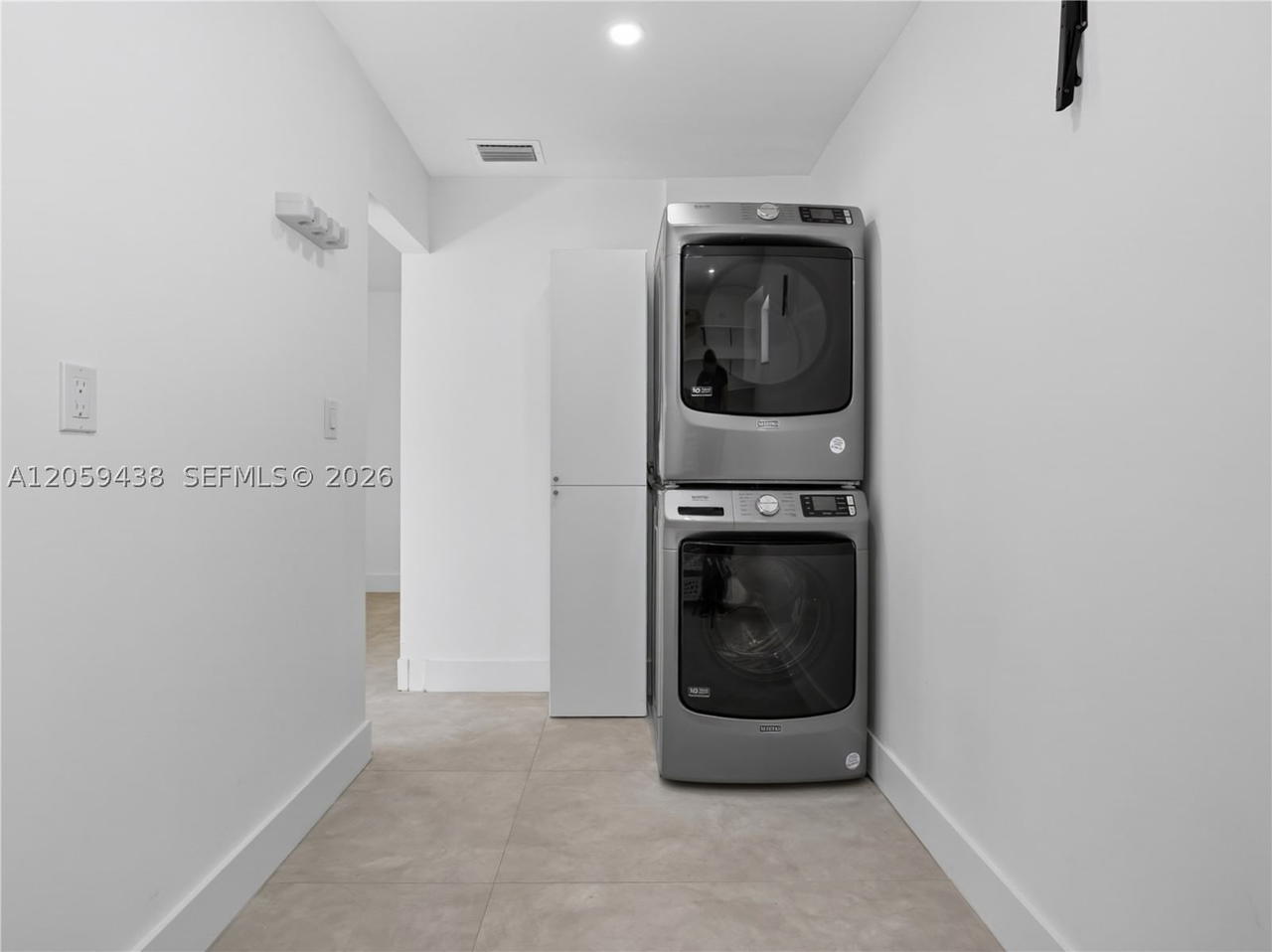 Real estate property located at 9428 46th Ct, Broward, Lakeview Homes Phase 1, Sunrise, FL