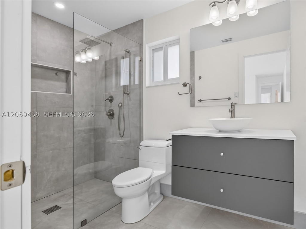 Real estate property located at 9428 46th Ct, Broward, Lakeview Homes Phase 1, Sunrise, FL