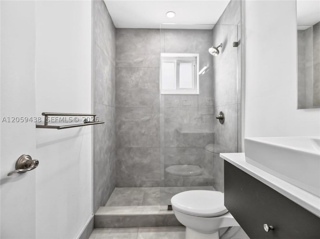 Real estate property located at 9428 46th Ct, Broward, Lakeview Homes Phase 1, Sunrise, FL