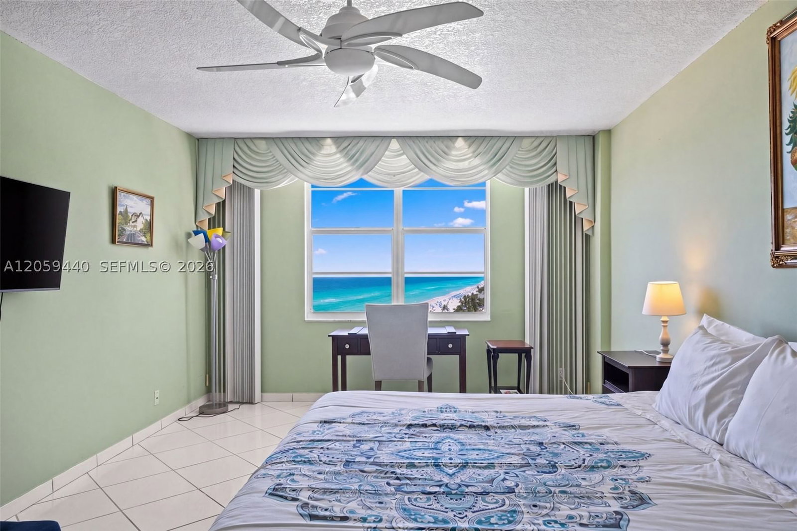 Real estate property located at 3725 Ocean Dr #1204, Broward, Sea Air Towers Condo, Hollywood, FL