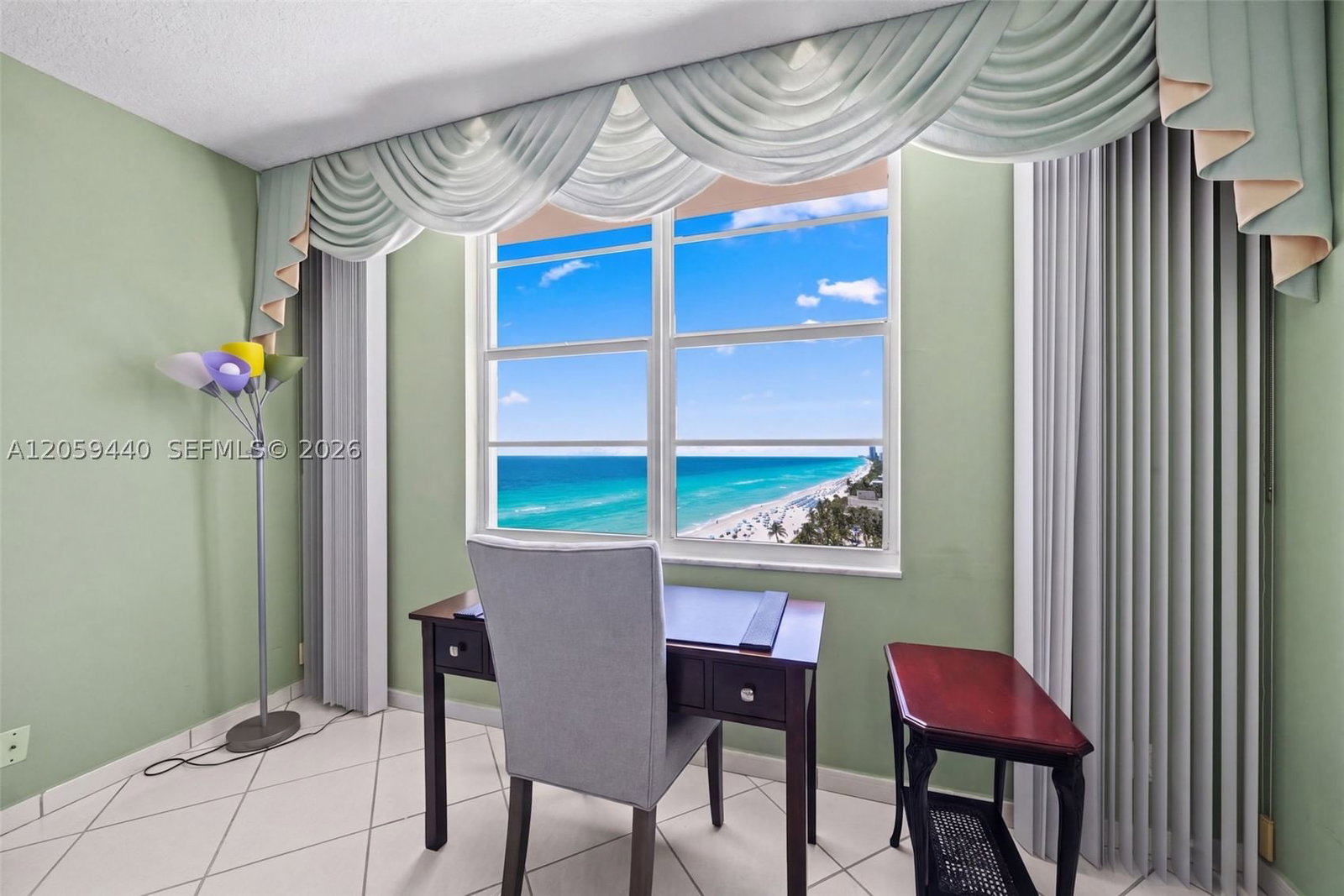 Real estate property located at 3725 Ocean Dr #1204, Broward, Sea Air Towers Condo, Hollywood, FL