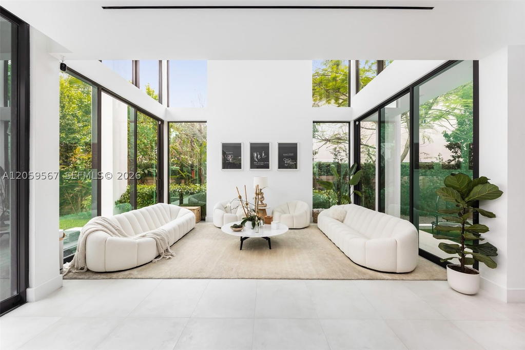 Real estate property located at 5630 Pine Tree Dr, Miami-dade, Beach View Sub, Miami Beach, FL