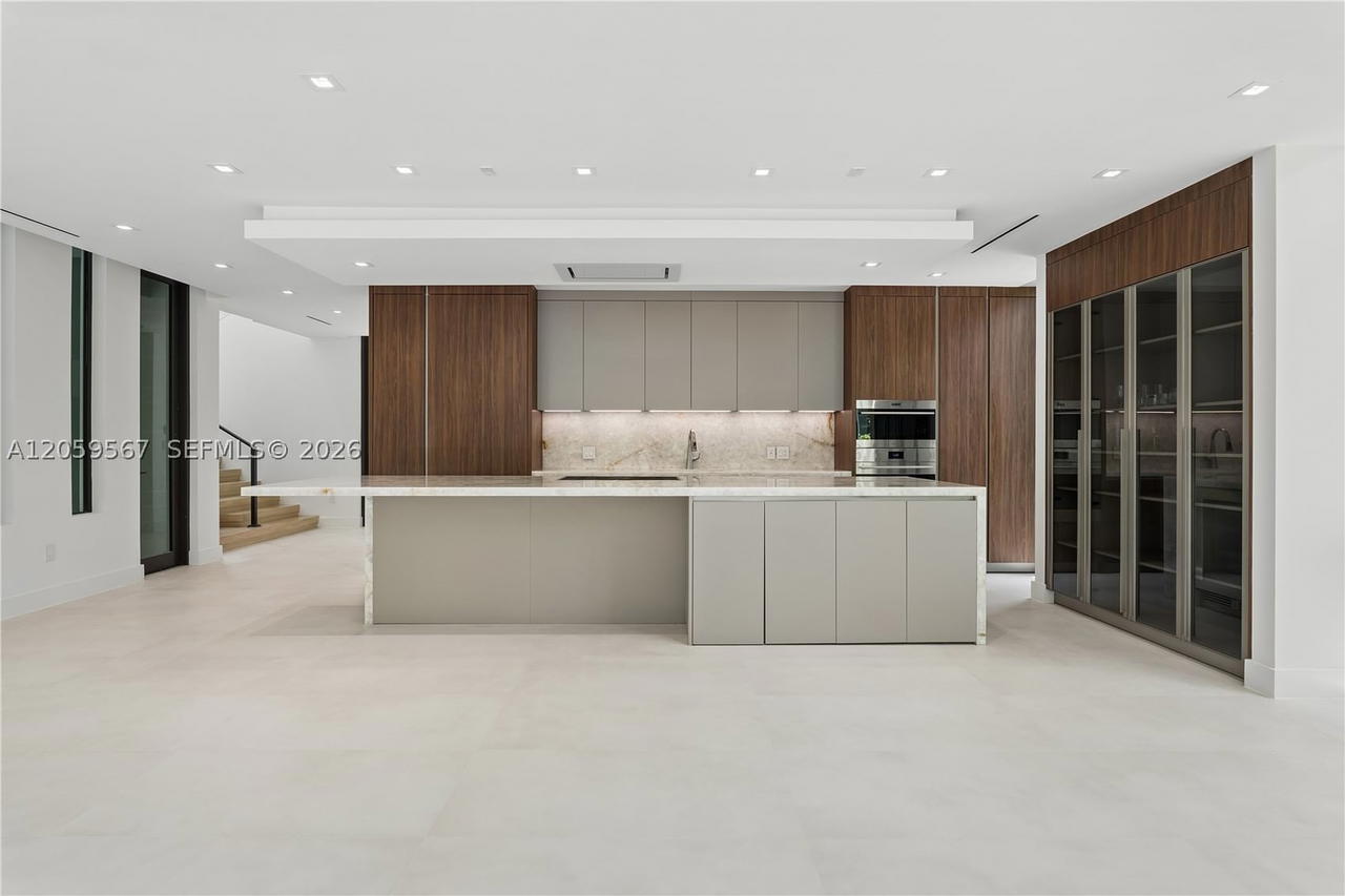 Real estate property located at 5630 Pine Tree Dr, Miami-dade, Beach View Sub, Miami Beach, FL