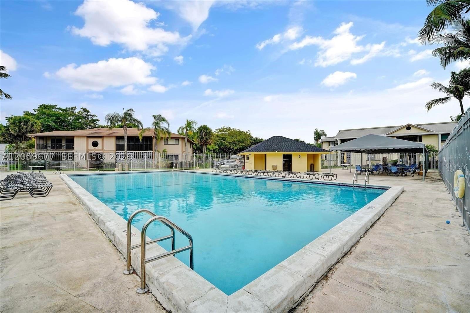 Real estate property located at 931 199th St #201-22, Miami-dade, Carmel At California Cl Co, Miami, FL