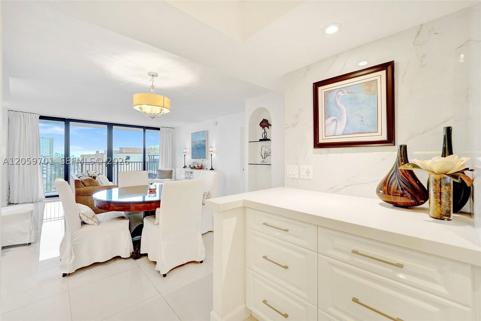 Real estate property located at 2201 Ocean Dr #604, Broward, Quadomain Tower I And Iv, Hollywood, FL