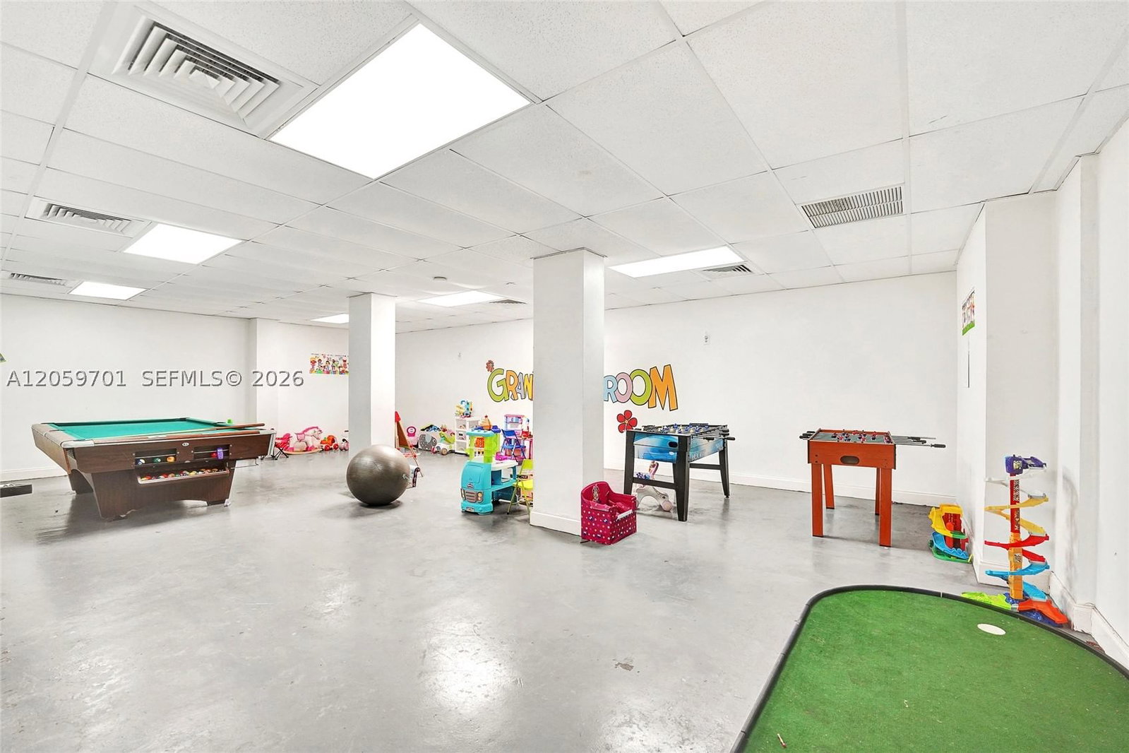 Real estate property located at 2201 Ocean Dr #604, Broward, Quadomain Tower I And Iv, Hollywood, FL