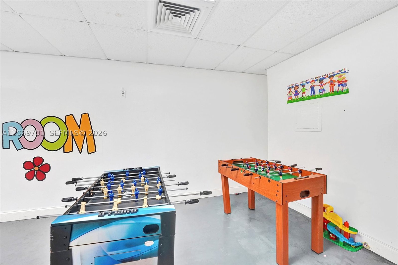 Real estate property located at 2201 Ocean Dr #604, Broward, Quadomain Tower I And Iv, Hollywood, FL