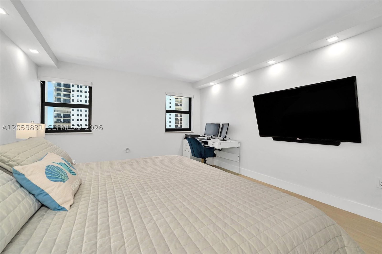Real estate property located at 1201 Ocean Drive #1703N, Broward, ¤summit Condo, Hollywood, FL