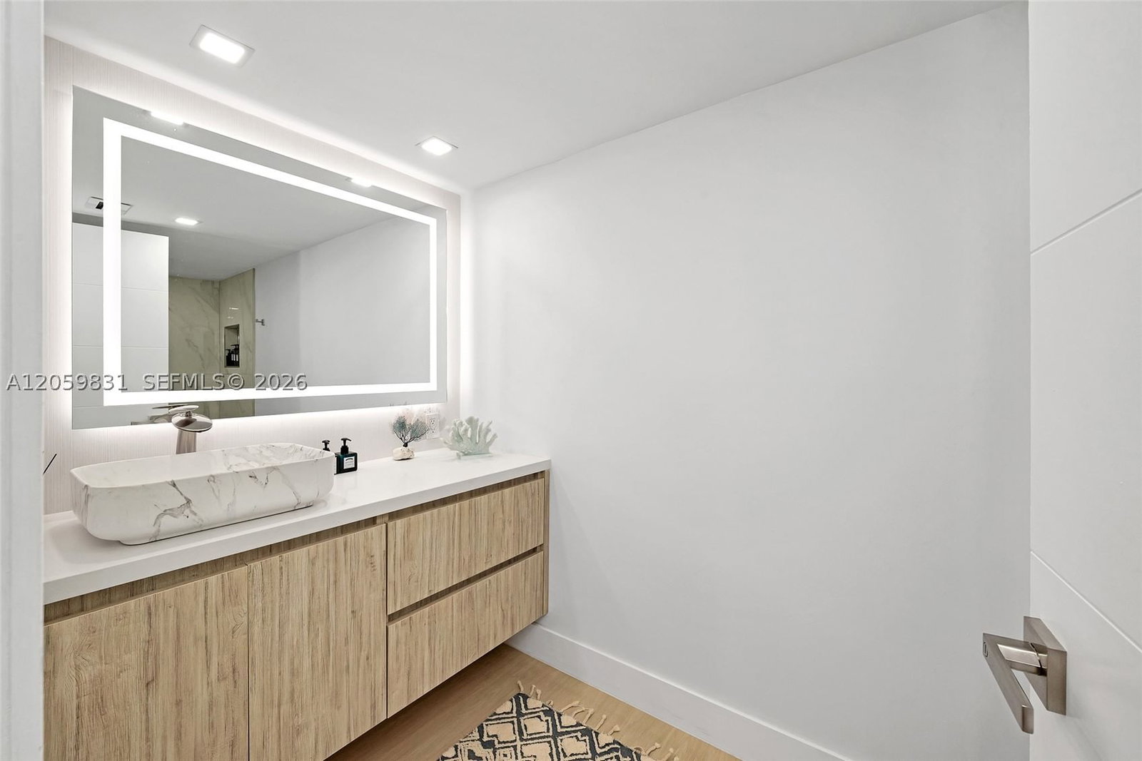 Real estate property located at 1201 Ocean Drive #1703N, Broward, ¤summit Condo, Hollywood, FL